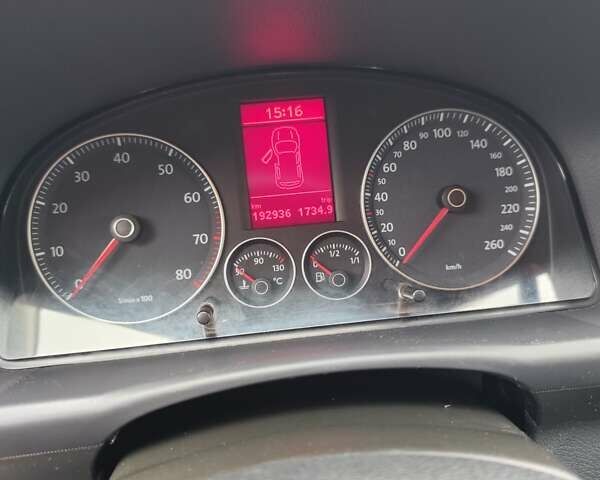 Чорний Фольксваген Туран, об'ємом двигуна 1.4 л та пробігом 194 тис. км за 6600 $, фото 12 на Automoto.ua