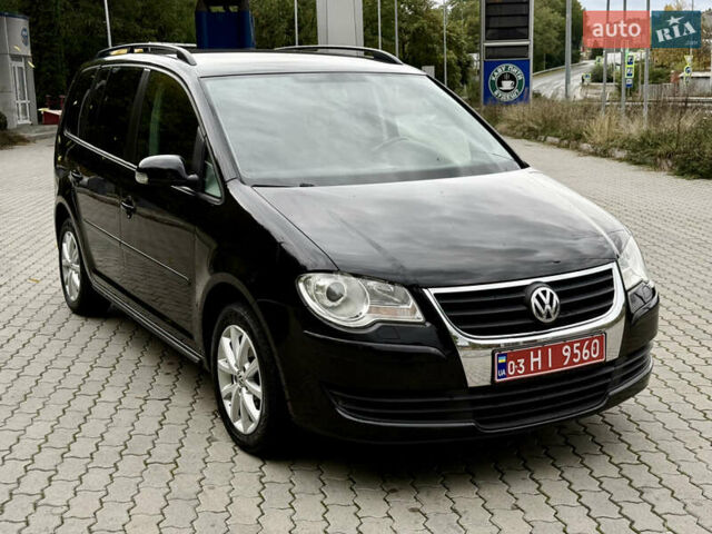 Черный Фольксваген Туран, объемом двигателя 1.6 л и пробегом 200 тыс. км за 7700 $, фото 6 на Automoto.ua