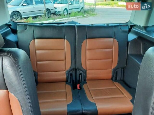 Черный Фольксваген Туран, объемом двигателя 1.6 л и пробегом 213 тыс. км за 8550 $, фото 103 на Automoto.ua