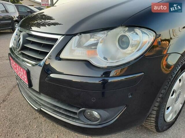 Черный Фольксваген Туран, объемом двигателя 1.6 л и пробегом 213 тыс. км за 8550 $, фото 34 на Automoto.ua