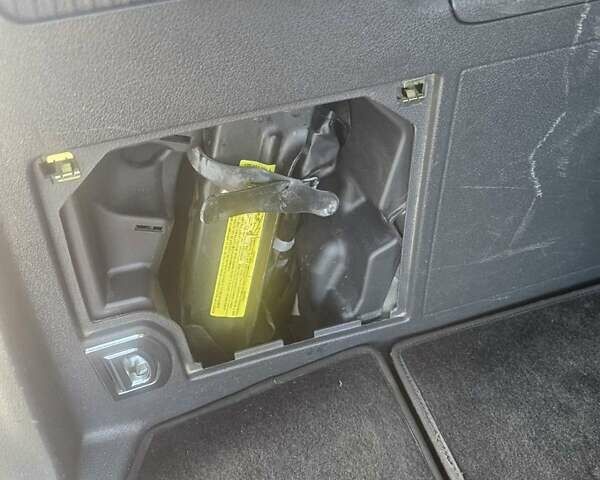 Чорний Фольксваген Туран, об'ємом двигуна 1.4 л та пробігом 216 тис. км за 7800 $, фото 34 на Automoto.ua