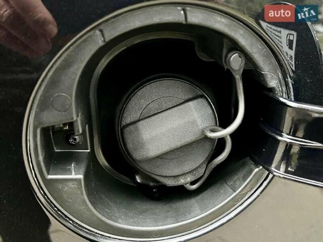 Чорний Фольксваген Туран, об'ємом двигуна 1.6 л та пробігом 221 тис. км за 7750 $, фото 34 на Automoto.ua