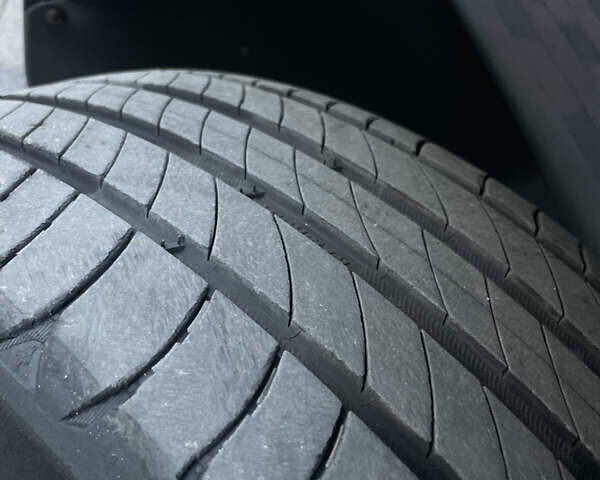 Чорний Фольксваген Туран, об'ємом двигуна 2 л та пробігом 292 тис. км за 8999 $, фото 13 на Automoto.ua