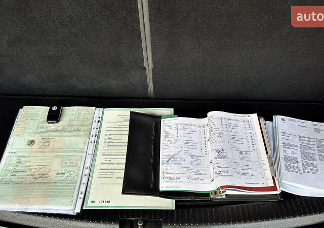 Черный Фольксваген Туран, объемом двигателя 1.6 л и пробегом 176 тыс. км за 8198 $, фото 101 на Automoto.ua