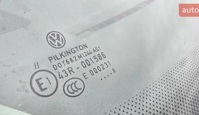 Чорний Фольксваген Туран, об'ємом двигуна 1.6 л та пробігом 242 тис. км за 6700 $, фото 4 на Automoto.ua