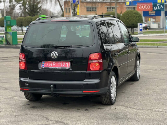 Черный Фольксваген Туран, объемом двигателя 1.6 л и пробегом 193 тыс. км за 7799 $, фото 19 на Automoto.ua