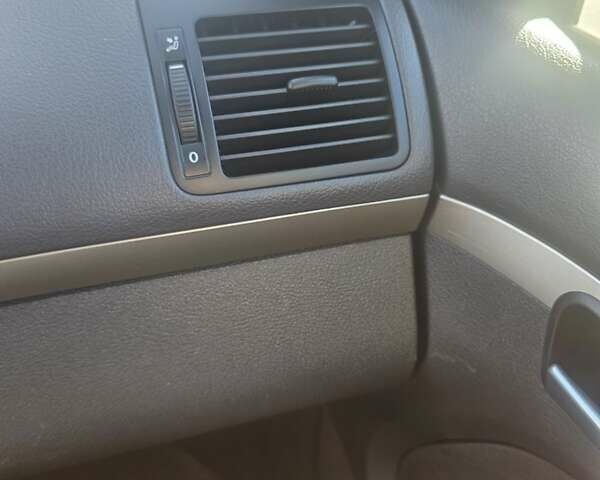 Чорний Фольксваген Туран, об'ємом двигуна 1.4 л та пробігом 216 тис. км за 7800 $, фото 14 на Automoto.ua