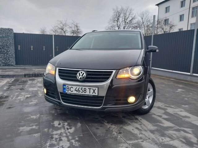 Черный Фольксваген Туран, объемом двигателя 2 л и пробегом 242 тыс. км за 6950 $, фото 4 на Automoto.ua