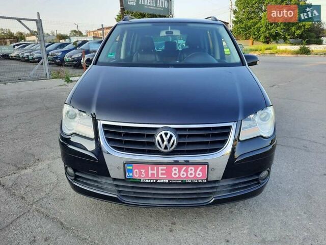 Черный Фольксваген Туран, объемом двигателя 1.6 л и пробегом 213 тыс. км за 8550 $, фото 36 на Automoto.ua