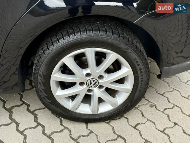 Черный Фольксваген Туран, объемом двигателя 1.6 л и пробегом 200 тыс. км за 7700 $, фото 22 на Automoto.ua