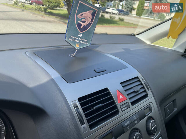 Чорний Фольксваген Туран, об'ємом двигуна 1.4 л та пробігом 192 тис. км за 7500 $, фото 34 на Automoto.ua