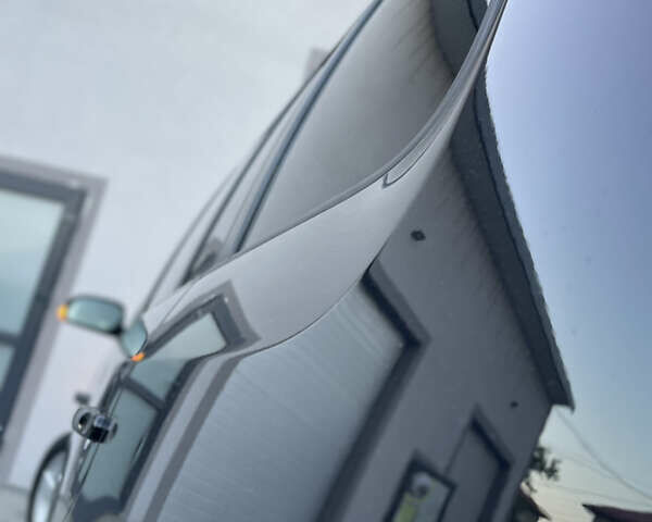 Чорний Фольксваген Туран, об'ємом двигуна 2 л та пробігом 292 тис. км за 8999 $, фото 34 на Automoto.ua