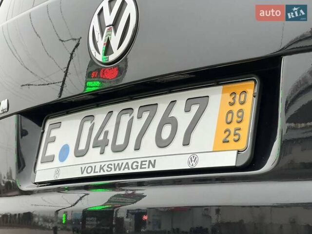 Чорний Фольксваген Туран, об'ємом двигуна 1.6 л та пробігом 147 тис. км за 8350 $, фото 47 на Automoto.ua