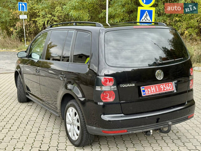 Чорний Фольксваген Туран, об'ємом двигуна 1.6 л та пробігом 200 тис. км за 7950 $, фото 12 на Automoto.ua
