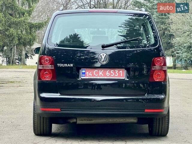 Чорний Фольксваген Туран, об'ємом двигуна 1.6 л та пробігом 221 тис. км за 7750 $, фото 23 на Automoto.ua