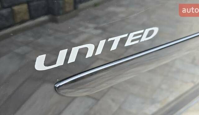 Чорний Фольксваген Туран, об'ємом двигуна 1.6 л та пробігом 242 тис. км за 6700 $, фото 11 на Automoto.ua