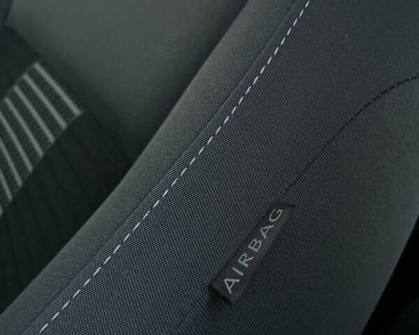 Чорний Фольксваген Туран, об'ємом двигуна 2 л та пробігом 292 тис. км за 8999 $, фото 53 на Automoto.ua