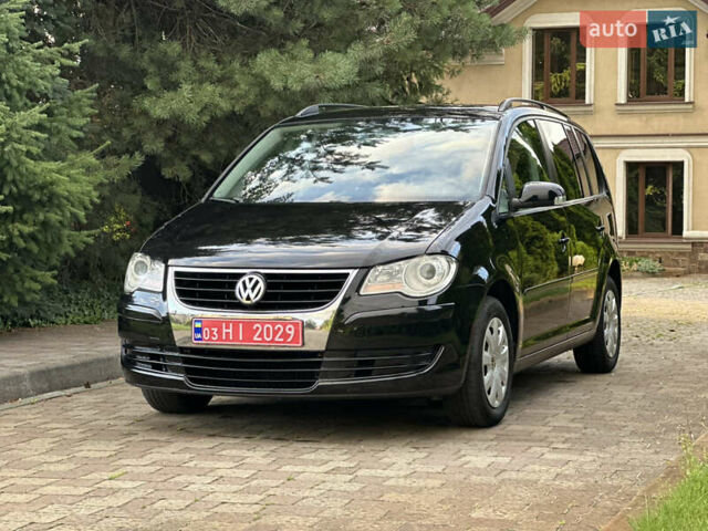 Черный Фольксваген Туран, объемом двигателя 1.6 л и пробегом 220 тыс. км за 7700 $, фото 8 на Automoto.ua