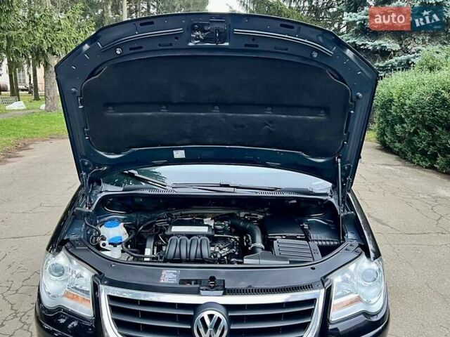Чорний Фольксваген Туран, об'ємом двигуна 1.6 л та пробігом 221 тис. км за 7750 $, фото 91 на Automoto.ua