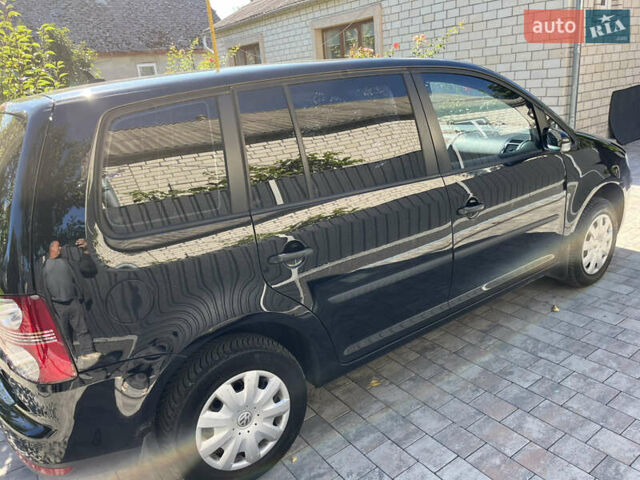 Чорний Фольксваген Туран, об'ємом двигуна 1.6 л та пробігом 227 тис. км за 7500 $, фото 9 на Automoto.ua