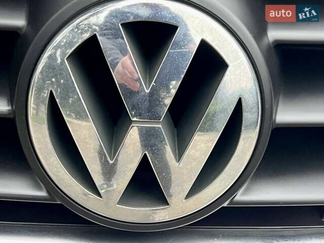 Чорний Фольксваген Туран, об'ємом двигуна 1.6 л та пробігом 221 тис. км за 7750 $, фото 25 на Automoto.ua