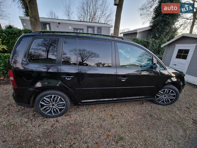 Чорний Фольксваген Туран, об'ємом двигуна 1.4 л та пробігом 330 тис. км за 7000 $, фото 2 на Automoto.ua