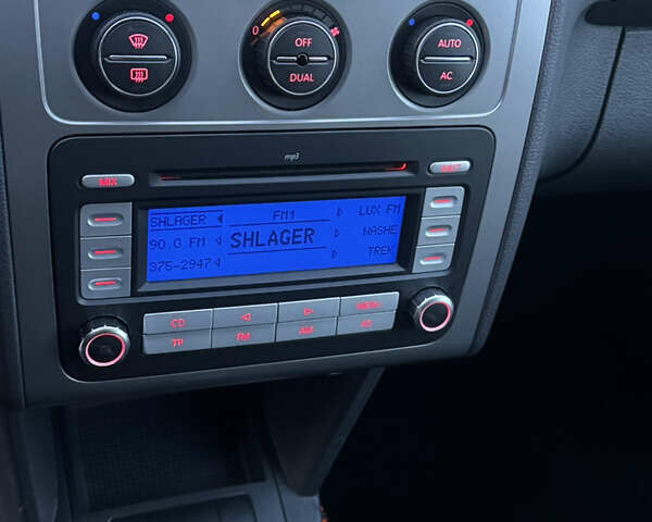 Черный Фольксваген Туран, объемом двигателя 1.4 л и пробегом 224 тыс. км за 6499 $, фото 21 на Automoto.ua