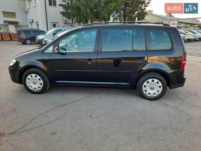 Черный Фольксваген Туран, объемом двигателя 1.6 л и пробегом 213 тыс. км за 8550 $, фото 10 на Automoto.ua