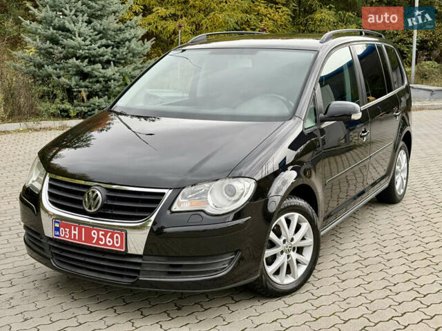 Черный Фольксваген Туран, объемом двигателя 1.6 л и пробегом 200 тыс. км за 7700 $, фото 13 на Automoto.ua