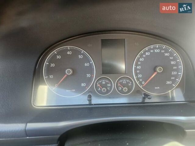 Чорний Фольксваген Туран, об'ємом двигуна 1.4 л та пробігом 216 тис. км за 7800 $, фото 4 на Automoto.ua