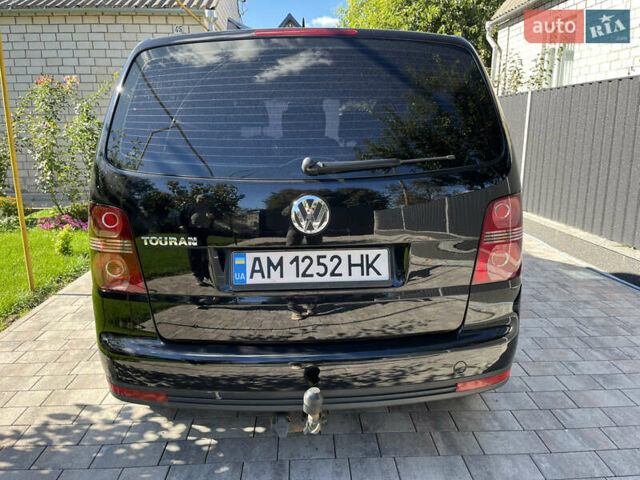 Чорний Фольксваген Туран, об'ємом двигуна 1.6 л та пробігом 227 тис. км за 7500 $, фото 7 на Automoto.ua