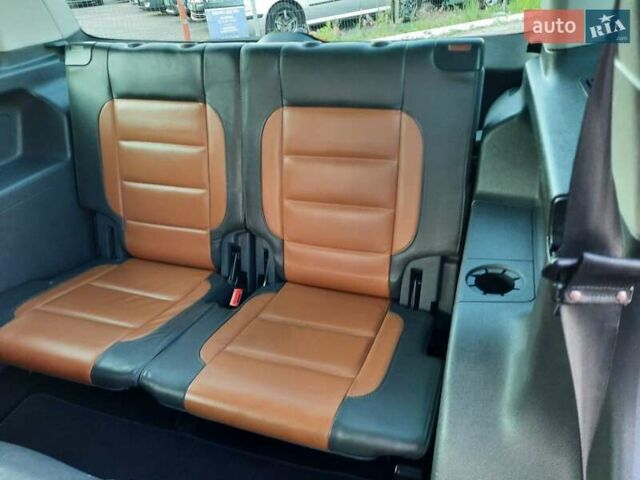 Черный Фольксваген Туран, объемом двигателя 1.6 л и пробегом 213 тыс. км за 8550 $, фото 95 на Automoto.ua