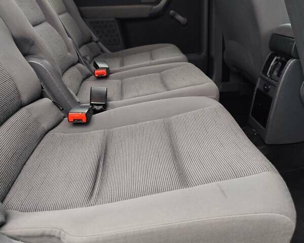 Чорний Фольксваген Туран, об'ємом двигуна 1.4 л та пробігом 194 тис. км за 6600 $, фото 26 на Automoto.ua