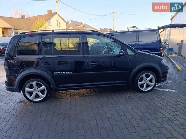 Черный Фольксваген Туран, объемом двигателя 1.6 л и пробегом 222 тыс. км за 7600 $, фото 2 на Automoto.ua