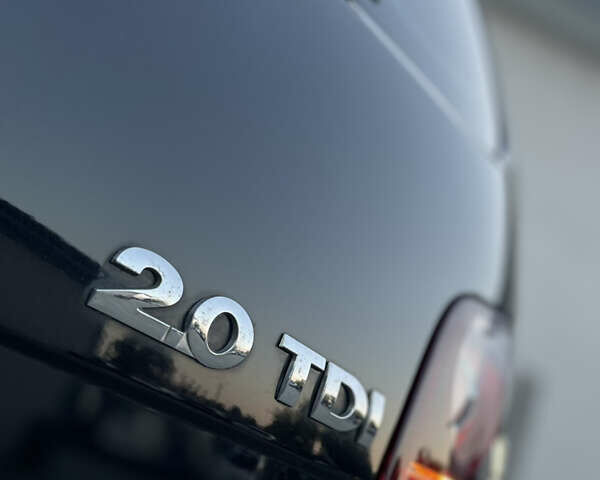 Чорний Фольксваген Туран, об'ємом двигуна 2 л та пробігом 292 тис. км за 8999 $, фото 30 на Automoto.ua