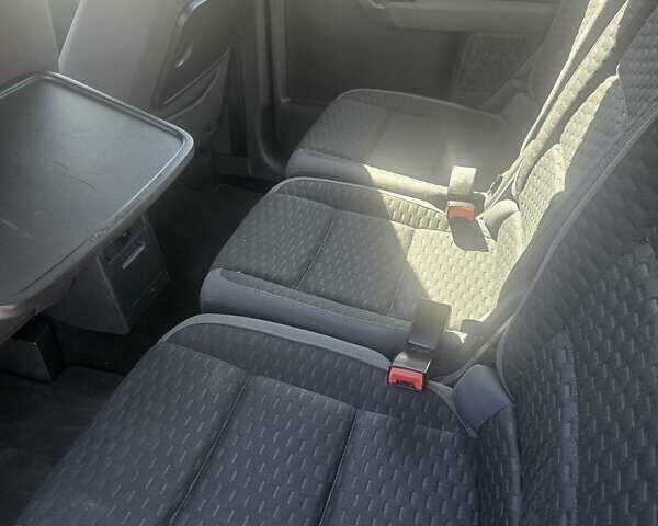 Чорний Фольксваген Туран, об'ємом двигуна 1.4 л та пробігом 216 тис. км за 7800 $, фото 30 на Automoto.ua