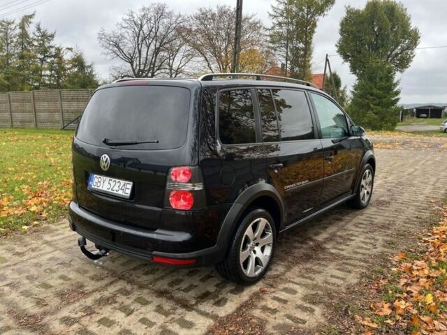 Черный Фольксваген Туран, объемом двигателя 0 л и пробегом 232 тыс. км за 3500 $, фото 4 на Automoto.ua