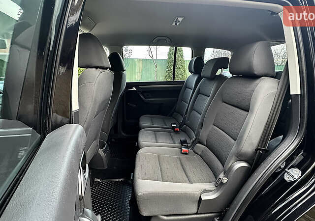 Черный Фольксваген Туран, объемом двигателя 1.6 л и пробегом 176 тыс. км за 8198 $, фото 42 на Automoto.ua