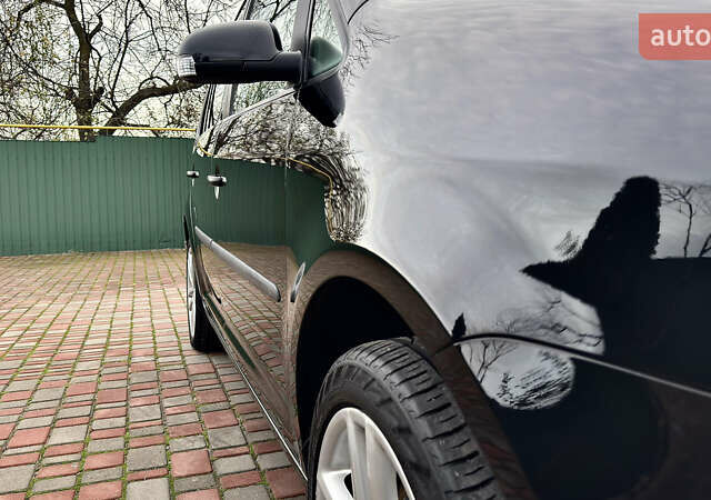 Черный Фольксваген Туран, объемом двигателя 1.6 л и пробегом 176 тыс. км за 8198 $, фото 12 на Automoto.ua