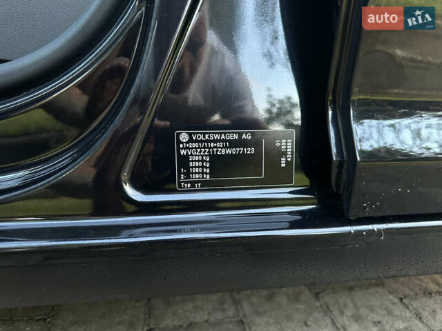 Черный Фольксваген Туран, объемом двигателя 1.6 л и пробегом 220 тыс. км за 7700 $, фото 58 на Automoto.ua