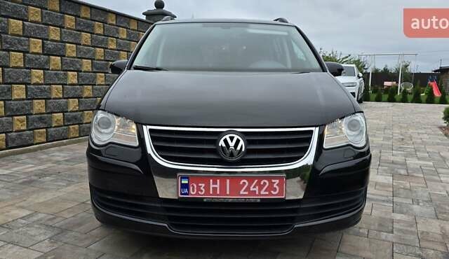 Чорний Фольксваген Туран, об'ємом двигуна 1.6 л та пробігом 242 тис. км за 6700 $, фото 9 на Automoto.ua