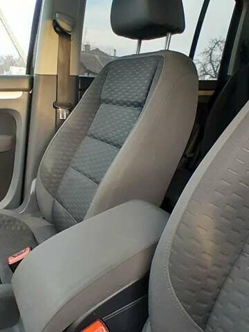 Чорний Фольксваген Туран, об'ємом двигуна 1.4 л та пробігом 212 тис. км за 6200 $, фото 15 на Automoto.ua