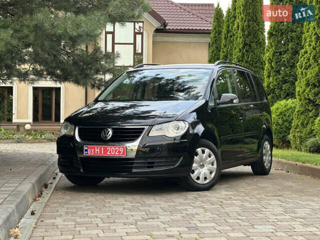 Черный Фольксваген Туран, объемом двигателя 1.6 л и пробегом 220 тыс. км за 7700 $, фото 15 на Automoto.ua