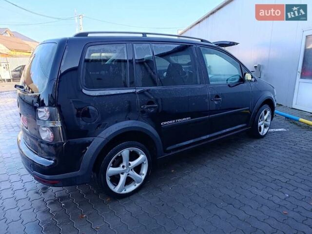 Черный Фольксваген Туран, объемом двигателя 1.6 л и пробегом 222 тыс. км за 7600 $, фото 3 на Automoto.ua