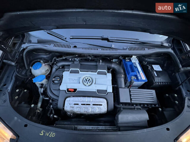 Черный Фольксваген Туран, объемом двигателя 1.4 л и пробегом 224 тыс. км за 6499 $, фото 46 на Automoto.ua