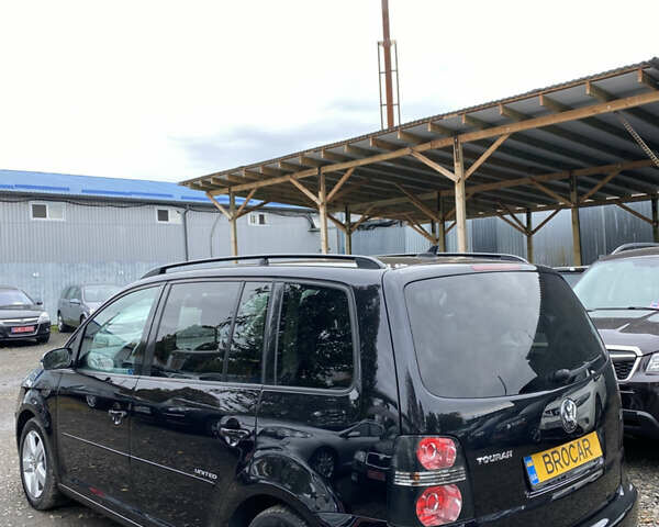 Черный Фольксваген Туран, объемом двигателя 1.6 л и пробегом 185 тыс. км за 8200 $, фото 7 на Automoto.ua