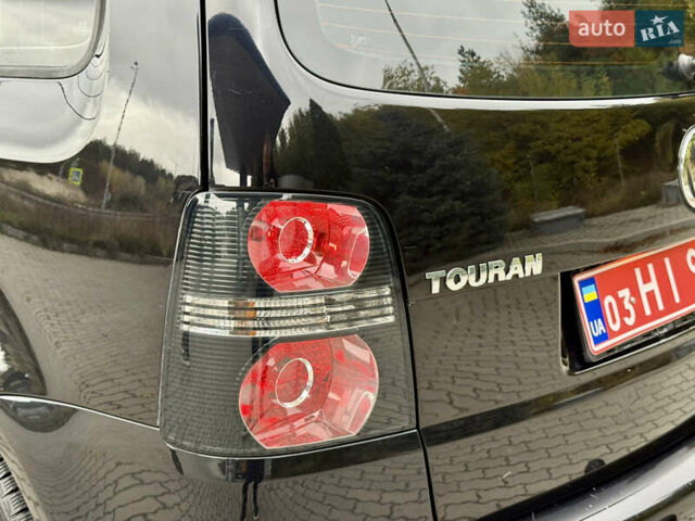 Черный Фольксваген Туран, объемом двигателя 1.6 л и пробегом 200 тыс. км за 7700 $, фото 20 на Automoto.ua