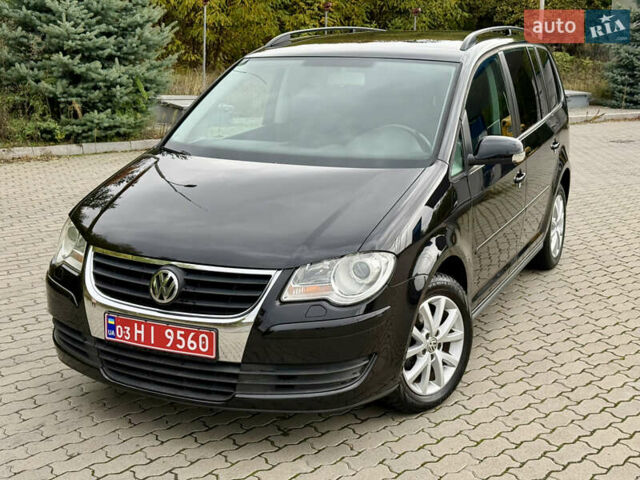 Чорний Фольксваген Туран, об'ємом двигуна 1.6 л та пробігом 200 тис. км за 7950 $, фото 15 на Automoto.ua