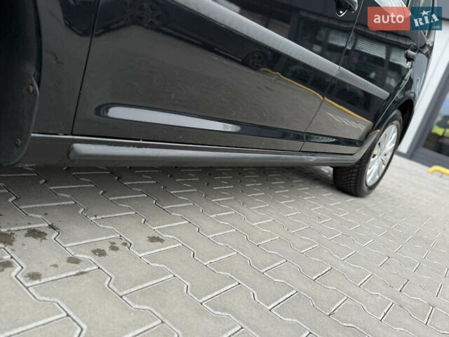 Черный Фольксваген Туран, объемом двигателя 1.4 л и пробегом 227 тыс. км за 7200 $, фото 9 на Automoto.ua