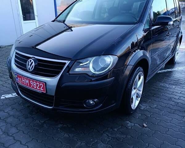 Черный Фольксваген Туран, объемом двигателя 1.6 л и пробегом 222 тыс. км за 7600 $, фото 10 на Automoto.ua